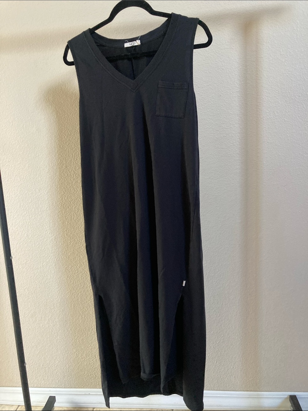 Women’s Maxi Ugg black sleeveless Dress